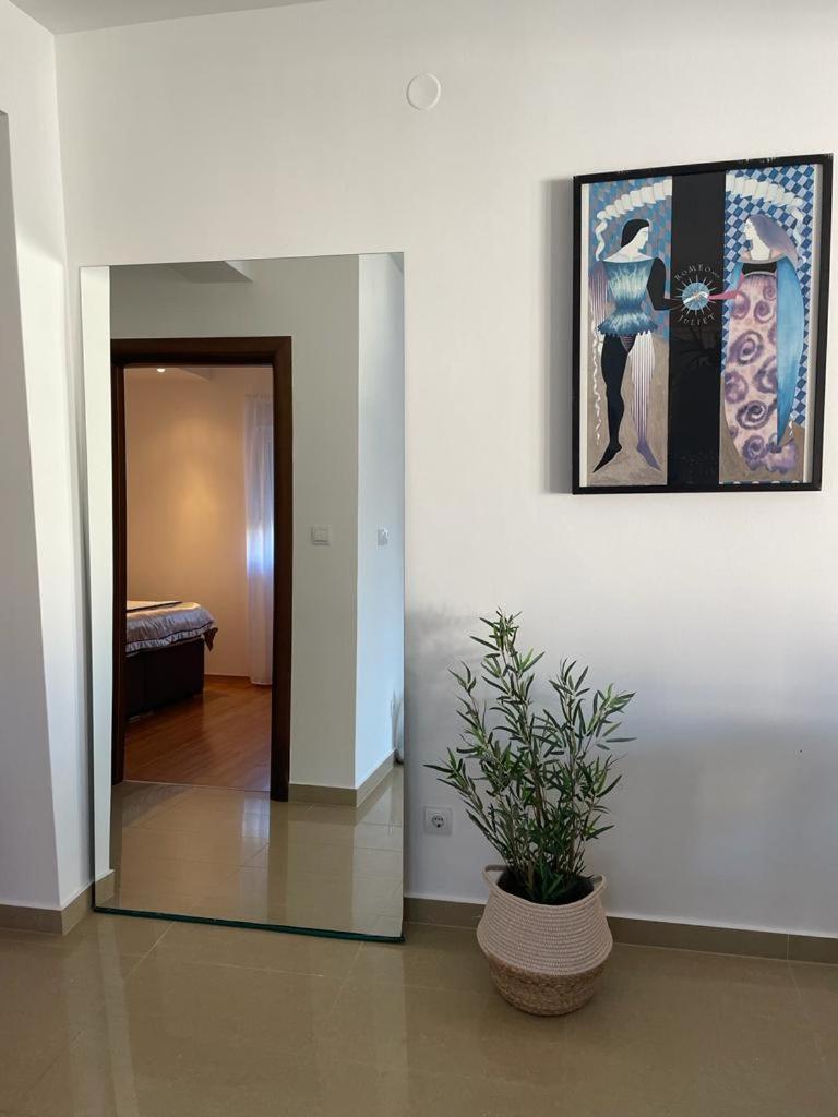 Riverside Villa 티바트 외부 사진