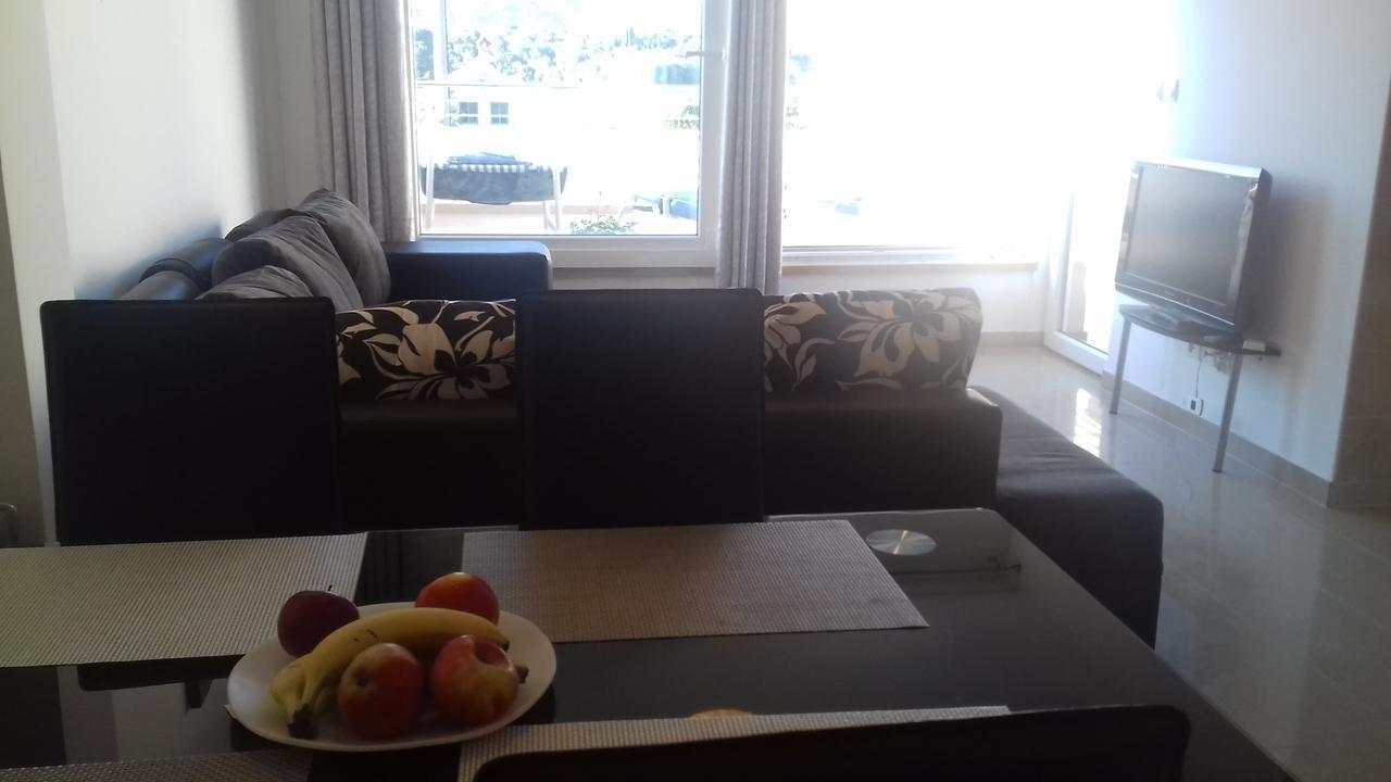 Riverside Villa 티바트 외부 사진