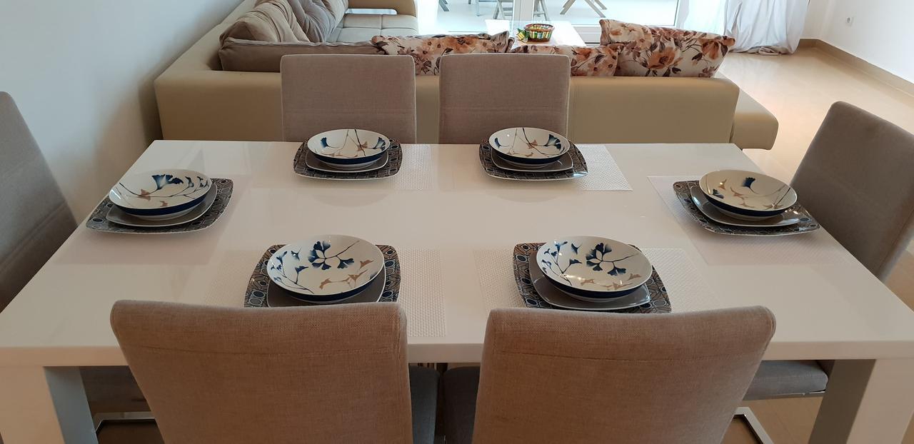 Riverside Villa 티바트 외부 사진