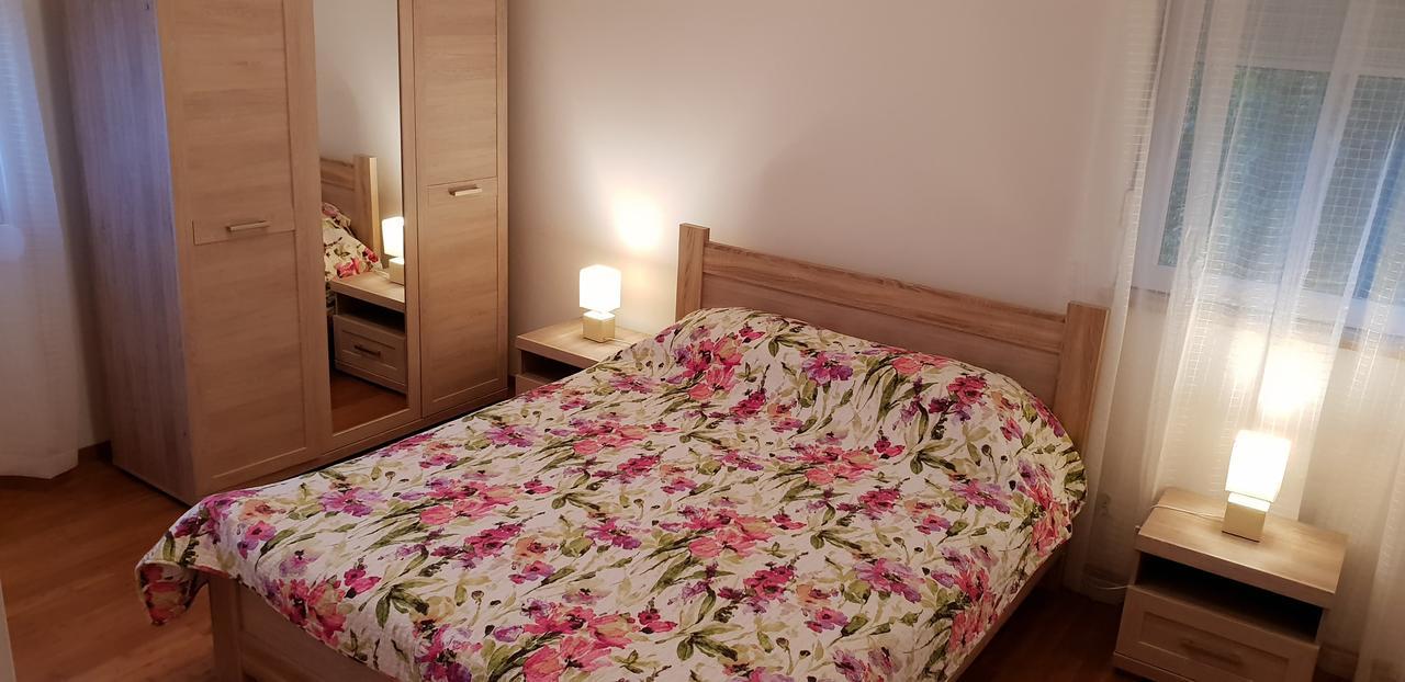 Riverside Villa 티바트 외부 사진